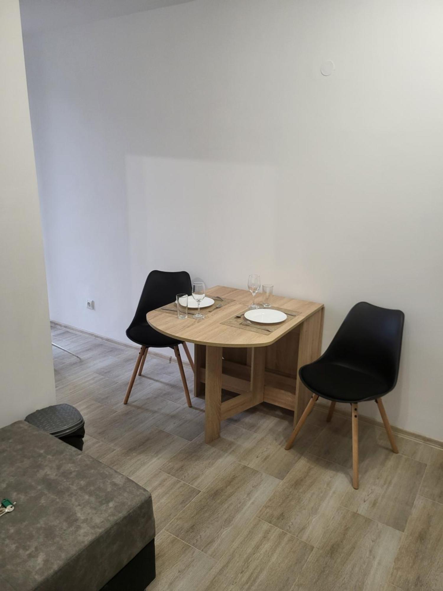 Aleks Top Center 2- Free Parking Burgas Bagian luar foto