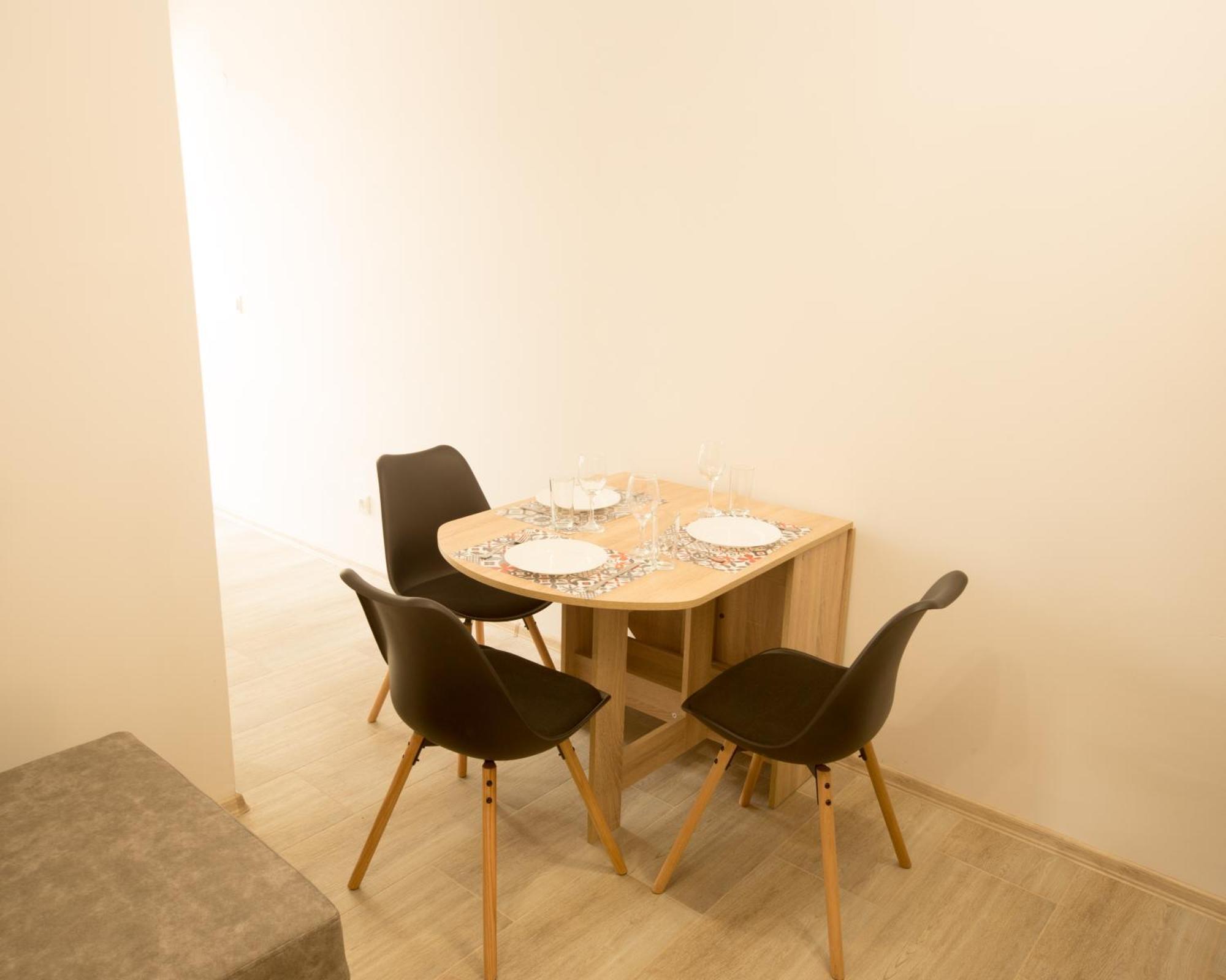 Aleks Top Center 2- Free Parking Burgas Bagian luar foto