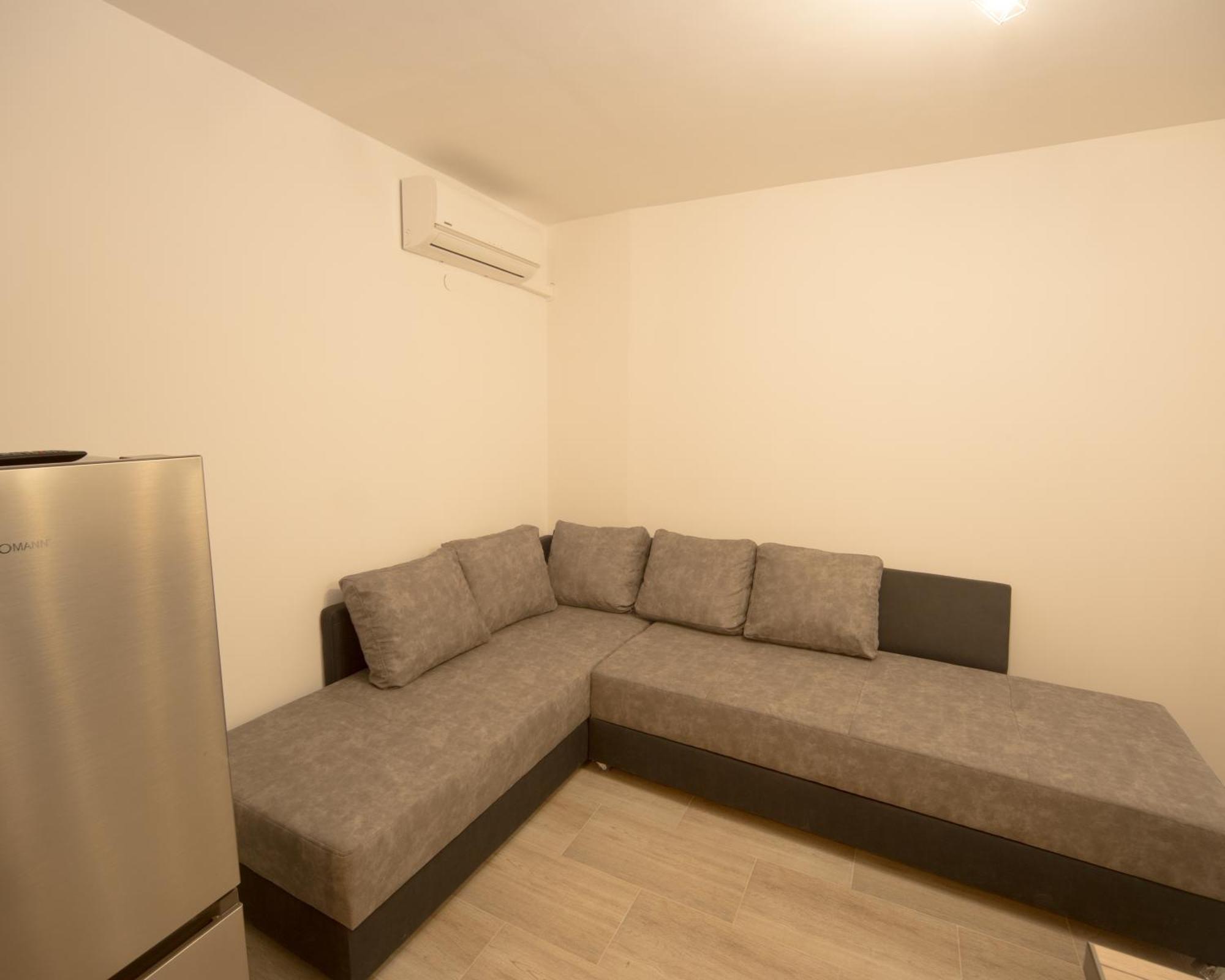 Aleks Top Center 2- Free Parking Burgas Bagian luar foto