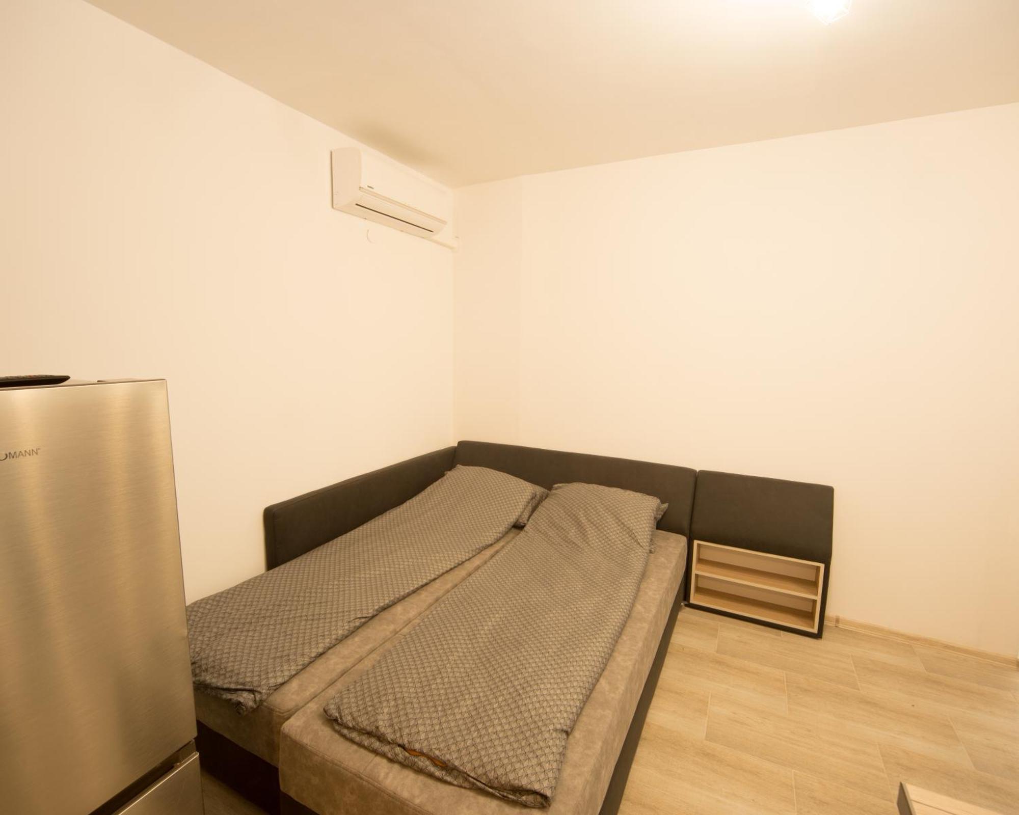 Aleks Top Center 2- Free Parking Burgas Bagian luar foto